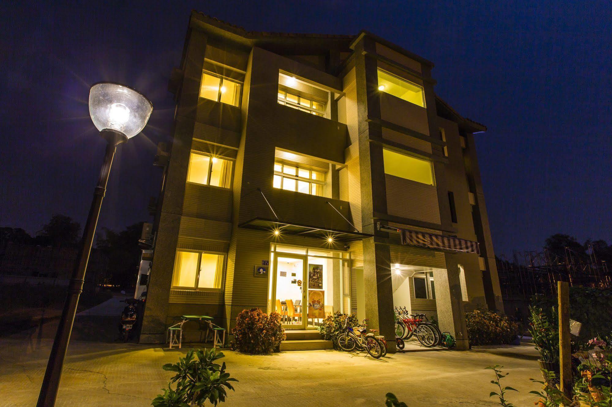 Jinning 백팩커스 인 B&B 외부 사진